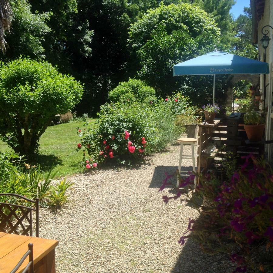 Gite Du Calme 3 Star Bed & Breakfast Cognac Chérac Exteriér fotografie